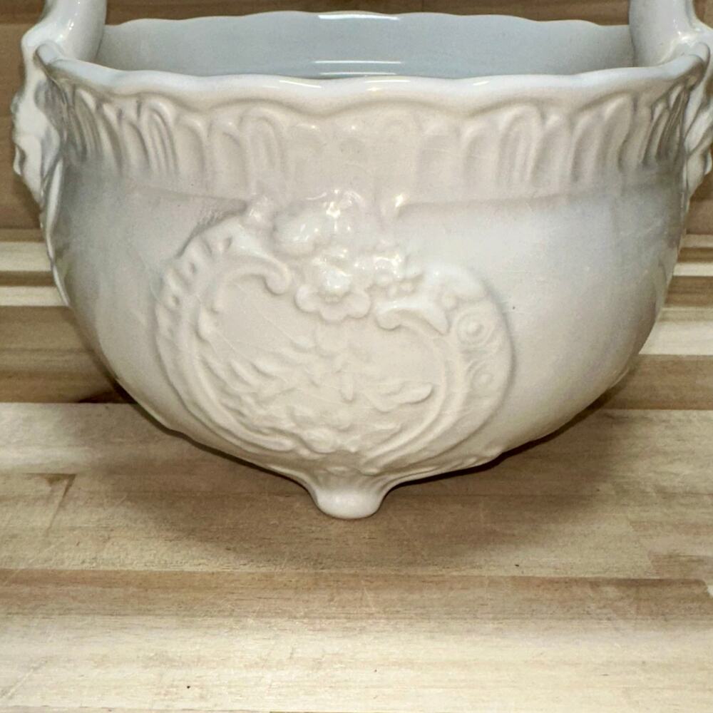 Este Italy White Majolica Ceramic Basket Cherub Putti Made in Italy‎ vintage - Picture 3 of 14